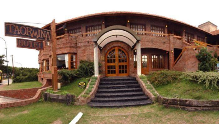 Taormina Hotel Pinamar Exterior photo